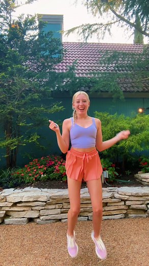 Loving this new dance💖💜 @Kylie Cantrall #textgogreenchallenge #textgogreen #kyliecantrall #dance #fyp