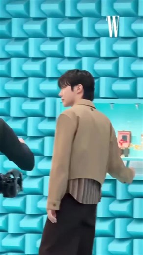 Bello mi jhope 😘😘 #jhope #jhopebts #louisvuitton #bts #ARMY