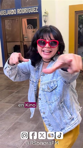 🏖️¡Radio Sonora tiene una sorpresa especial imperdible en directo desde Kino Viejo! ✨ Prepárate para el próximo Jueves de Plaza. 💃🏻🕺🏻 🗓️ 17 de octubre. ⏰ 08:00 PM. 📍 Plaza Eusebio Kino ¡Sintoniza en las frecuencias de Radio Sonora o sigue la transmisión en nuestras redes sociales! 🔊📱 #RSonoraFM #JuevesDePlazaEnVivo #Kino #juevesdeplaza
