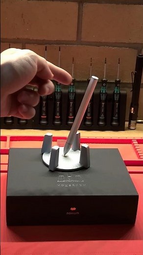 Gravity-Defying Novium Hoverpen