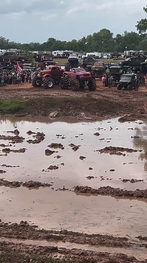 41K views · 340 reactions | Andrew in Bodacious mud truck fans put on a show Louisiana MudFest Fan Page “king of the pit“ event. #mudfest #unclepacky #mud #trucks #mega #megatrucks #offroad #outdoors #adventures #mudbog #bogging #Louisiana #fbreels #foryou #foryourpage #virals #viral | Uncle Packy’s Adventures | Facebook