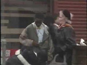 Desmonds TV Theme Song Intro.