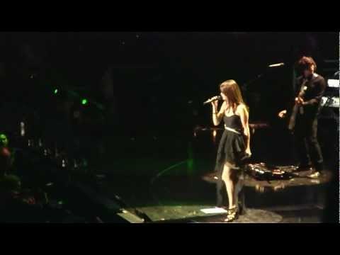 Selena Gomez & The Scene- "Naturally" (HD) at Jingle Ball December 10, 2010