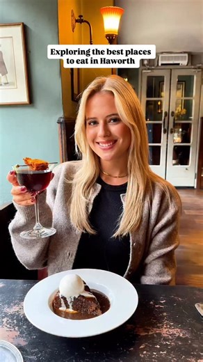 EXPLORING THE BEST PLACES TO EAT IN HAWORTH 🕯️☕️ Haworth is filled with the history of the Brontë sisters, cobbled streets, cosy pubs and independent shops. It’s a picturesque village that you must visit in Yorkshire! We began our day at @cobblesandclay with The Cobbles Breakfast and The Full English Breakfast which we tucked into whilst we got creative and painted our pots 🎨🖌️ Next, we had to try this French artisan bistro, @pavehaworth . With a shop and deli serving up fine meats, cheese, c