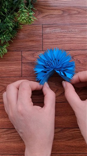 Amazing 3D Paper Snowflekes DIY | Easy Paper Craft #shorts#papercraft #papersnowflake