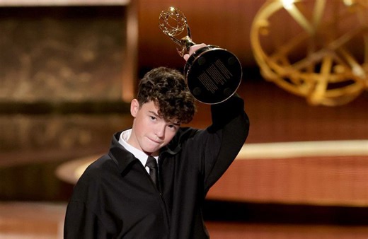 Emmy Awards: Doppelsieg für 'Adolescence' durch Owen Cooper und Erin Doherty