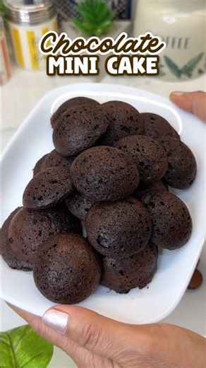 Chocolate Mini Cake - Delicious Easy to Make Cake with Simple Ingredients #cake #choco #cupcake