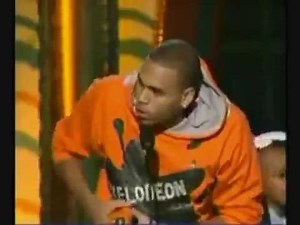 Chris Brown winning at Kids Choice Awards 2008