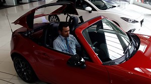 The Mazda MX-5 RF is now in Malaysia - watch its retractable hardtop at work! Full details here: https://paul.my/mazdaMX5RFMalaysia | Paul Tan's Automotive News