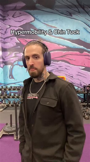 Hypermobility & Chin Tuck Learning this and doing this regularly will make it your default and help correct your stubborn neck pain. Yes it’s challenging and yes it takes practice and awareness! Hope this video was helpful! Any questions or comments? Leave them down below! Have a lovely day! #neckpain #hypermobility #ehlersdanlos #hypermobileehlersdanlossyndrome #neckpainrelief | Brandon Blinn