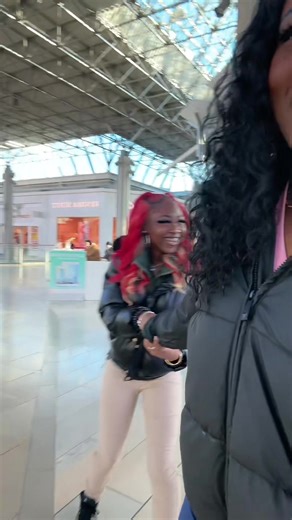 Girl lol move 😂❤️ — - - - - - - - - - #fyp #TeenLife #blowthisup #FamilyVlog #trending