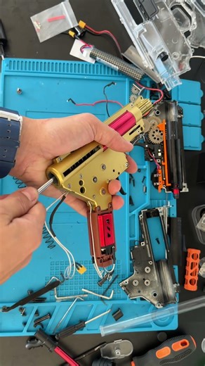 How to change the Sping of Gen 8 Gearbox #gelblaster #hobbies #hobbies