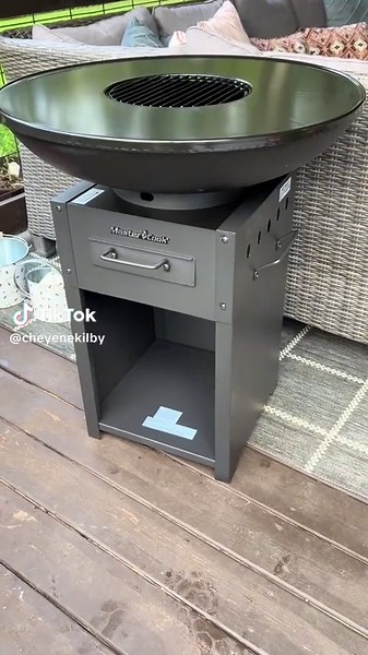 From veggies to steaks—grill it all at once with Mastercook’s large plancha surface 🍗🥦 @MASTERCOOK #grill #grillmaster #BBQ ##cookout #outdoorcooking