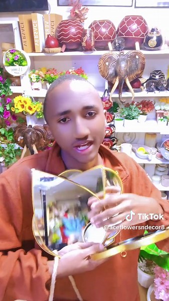 Enhance Your Space with Wall Mirrors Decor