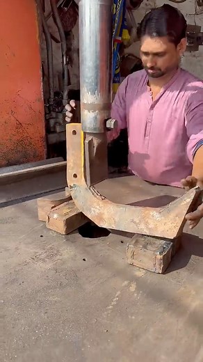 216K views · 1.2K reactions | Chaser Machine Parts Bending | Agricultural Machinery Agricultural Machinery Manufacturing Chaser Machine Machine Parts Hydraulic Press Metal Bending Traditional Skills #hydraulicpress #machineparts #manufacturing #chasermachine #agriculturalmachinery #metalbending #traditionalskills | Traditional Skills | Facebook