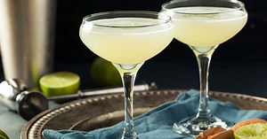 Up your cocktail game: How to make the perfect gin gimlet