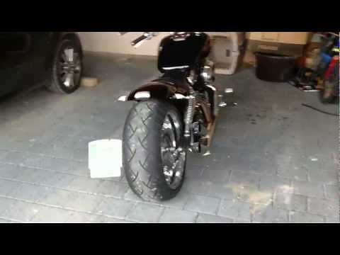 Honda Black Widow VT750 Custom-Bike