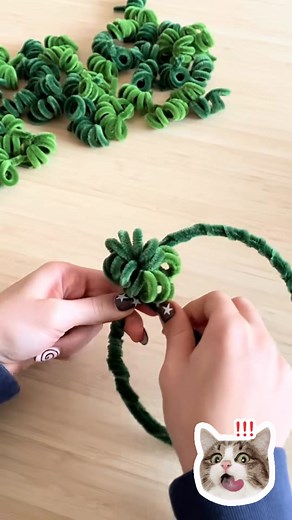 4K views · 23 reactions | cozy little Christmas DIY moment 懶 #DIY...