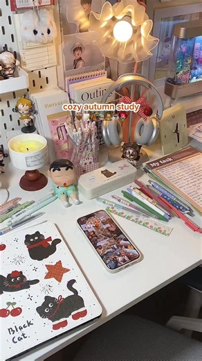 Kiera | study motivation 🍒 on Instagram: "🤎📝 cozy autumn study ☕️🌷 🧸 today’s study break = making my own cozy fall moodboard with “BeautyPlus” app 🍂📚 🍁 The new Fall templates + cute fonts literally make everything look like a Pinterest study board. Simple, so pretty 🫶 Kiera, ______ #kieradailyy #BeautyPlusapp #photoediting #moodboard #autumn #IGstoryidea #dailyvlog #studymotivation #diary #takenotes #studygram #takenote #bulletjournalcommunity #studynotes #studywithme #bujoideas #midori