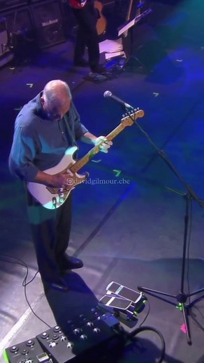 David Gilmour 'Coming Back To Life' Live Performance at Fender 50th Anniversary