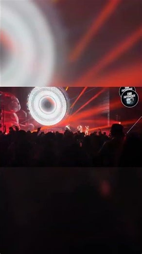 Catchy Hook: Repetitive Phrase for Viral Trend!