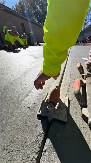 Innovative Concrete Solutions on Instagram: "16 yards of the GREY GOLD for a new construction. #finers #concretelife #concretelove #constructionlife #concreto #work #mississippi #driveway #sidewalk #teamwork"