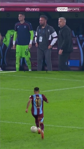 🔴🔵 Mohamed Salah'ın üçüncü golü ve Thomas Reis'ın reaksiyonu! #shorts #trabzonspor #galatasaray