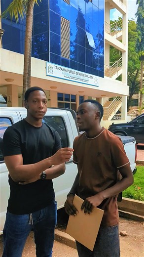 Hivi Hivi Vi Assignment: Maisha ya Chuo na Mwitikio wa Mwanachuo