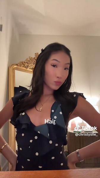 christy lee (@christyslle_)’s video of hair bundles