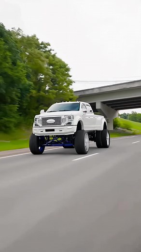 Ford Super Duty: The Ultimate Lifted Dually Truck