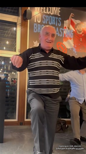 Танцы,песни,музыка,история... on Instagram: "❤️აჭარული ❤️ Georgians / Georgian dance “Acharuli” #georgia #dance #грузия #танец #აჭარული"