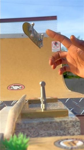 #onmywaymj #asmr #techdeck #fingerboard #skateboarding