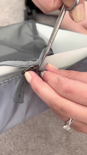 How to Fix a Stuck Zipper on Your Backpack - Easy Tutorial
