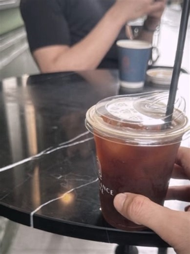 Perubahan Selera Kopi Abang: Dari Panas ke Es