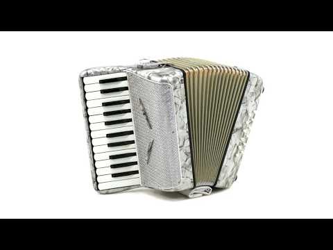 Certified Pre-owned Accordion: petosa 12 bass (11 3/4" LM)