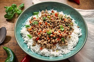Pad Kra Pao (Thai Basil Pork): Quick, Easy & Delicious