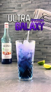 Ultra Galaxy Spectrum Ingredients: - 10 ml (0.34 oz) blue curaçao - 80 ml (2.7 oz)butterfly pea tea (cold) - 100 ml (3.4 oz) Monster Ultra - 10/15 ml (0.34 oz) fresh squeezed lime juice A cosmic energy blend that shifts from deep blue to violet and pink as citrus hits. Fresh, electric, and built for a bold energy boost. #fyp #monsterenergy #energydrink #galaxy #drink