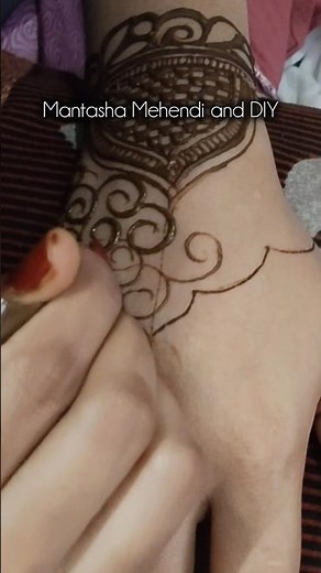 Beautiful Pakistani Mehendi Design 💚 | Easy & Elegant Mehndi for Hands | #shorts#mehendi #henna