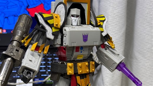 有没有可能威震天和佩图拉博是同一个人？