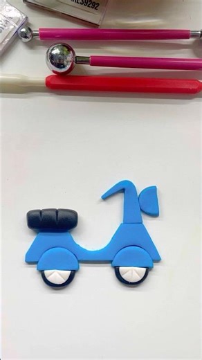 Fondant scooter 🛵 with easy tricks | Fondant DIY | Fondant Cake Topper @fondantcakes9292