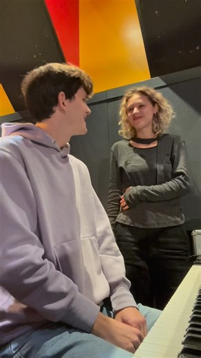 Vendredi piano voix: Cette chanson Disney trop sous-cotée, « Réflexion » de Mulan 🙏🏼 Bon Halloween les vilains 👻 | Lou Musique