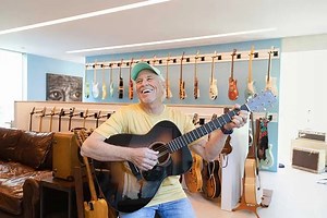 Guitar Talk: Jimmy Buffett on His Evolving Collection of Golden-Era Instruments