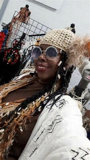 Habari Gani? Kwanzaa Day 3, celebrated on December 28th, focuses on Ujima, meaning Collective Work and Responsibility, emphasizing building and maintaining community together by solving problems collaboratively. AWE!Some Crochet by Stitch Vibe-ologist ♥️🖤💚 GinaRenay | Gina Renay