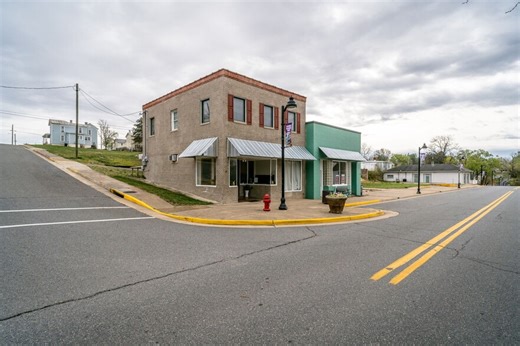 500-502 First St, Shenandoah, VA 22849 - OCCUPIED MIXED-USE BUILDINGS   0.51 ACRES | LoopNet