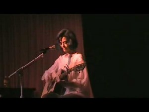 Katy Perry "Playing House"