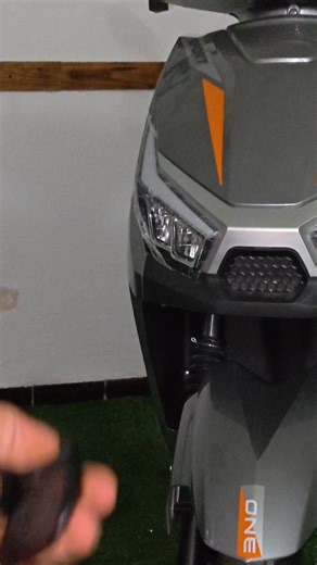 Moto électrique dora Garanti ✅ Pleine d'options a découvrir : Allumage a distance✔️ Marche arrière ✔️ Parking ✔️ 3 vitesse ✔️ Et Plain d'autres Soyez les bienvenus s.meddour #motoelectrique #DoraMoto | 𝑺. 𝑴𝒆𝒅𝒅𝒐𝒖𝒓 𝑴𝒐𝒕𝒐