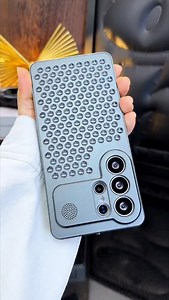Samsung S26 Ultra features the same heat dissipation design as the Mac Pro, offering ventilation and comfortable handling. The snap-on design makes installation easy and provides drop protection. #phonecase #Samsung | Trendy Tech Review