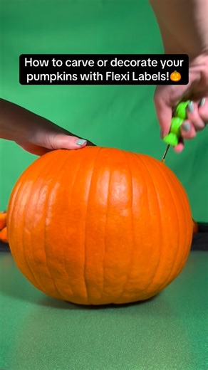 It’s pumpkin season! 🎃#happyhalloween #halloween #pumpkincarving #pumpkin #flexilabelsuk | Flexi Labels