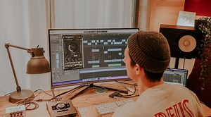 What Is Quantization in Music and How to Make the Most out of It?