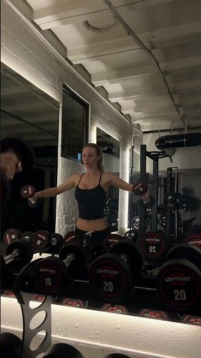 Upper body dayyy, more workouts on youtube!